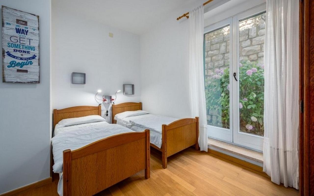 Apartments With Wifi Rabac, Labin - 17739 외부 사진
